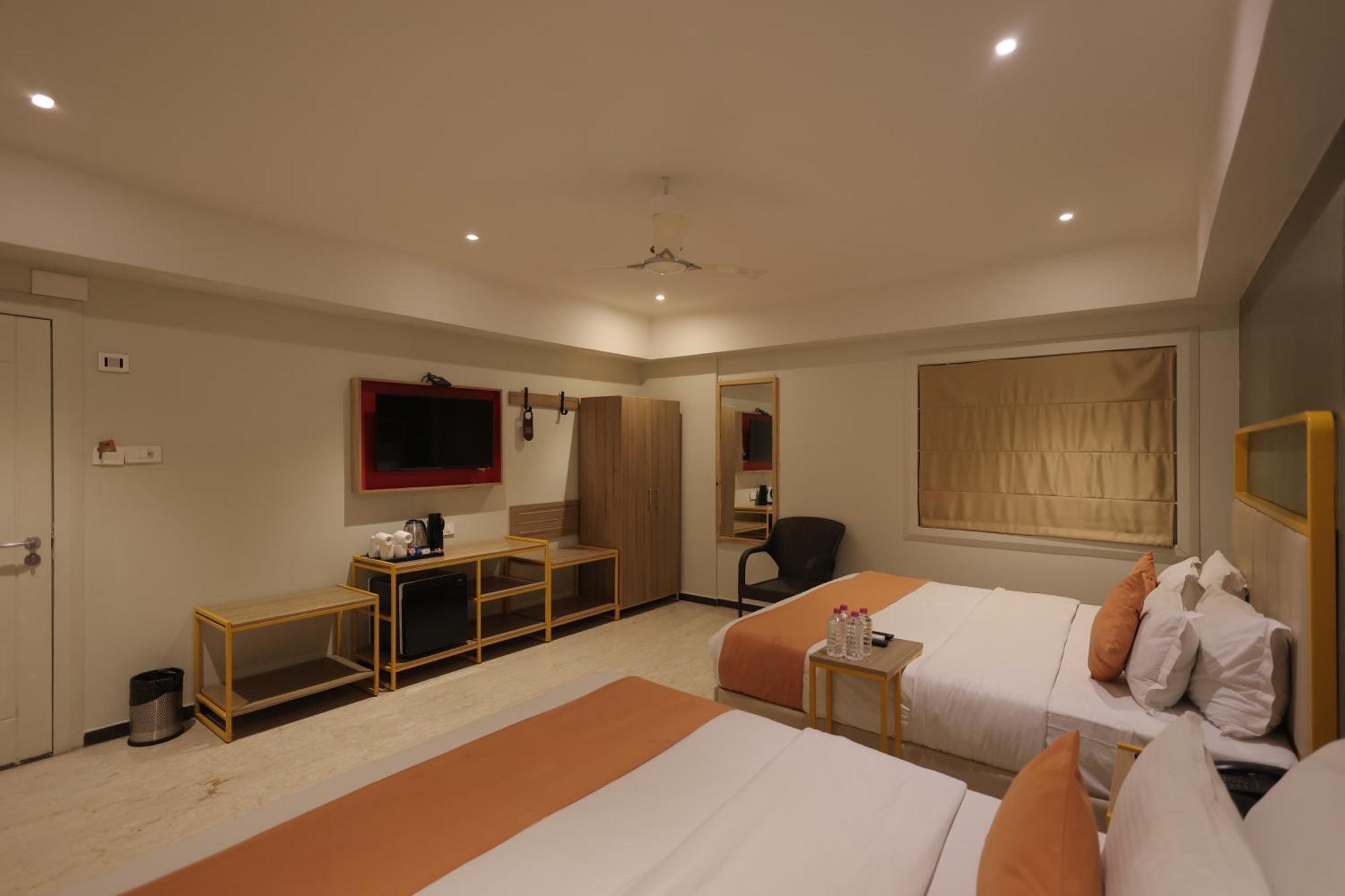 Phoenix - Unmatched Comfort Udaipur Exterior photo