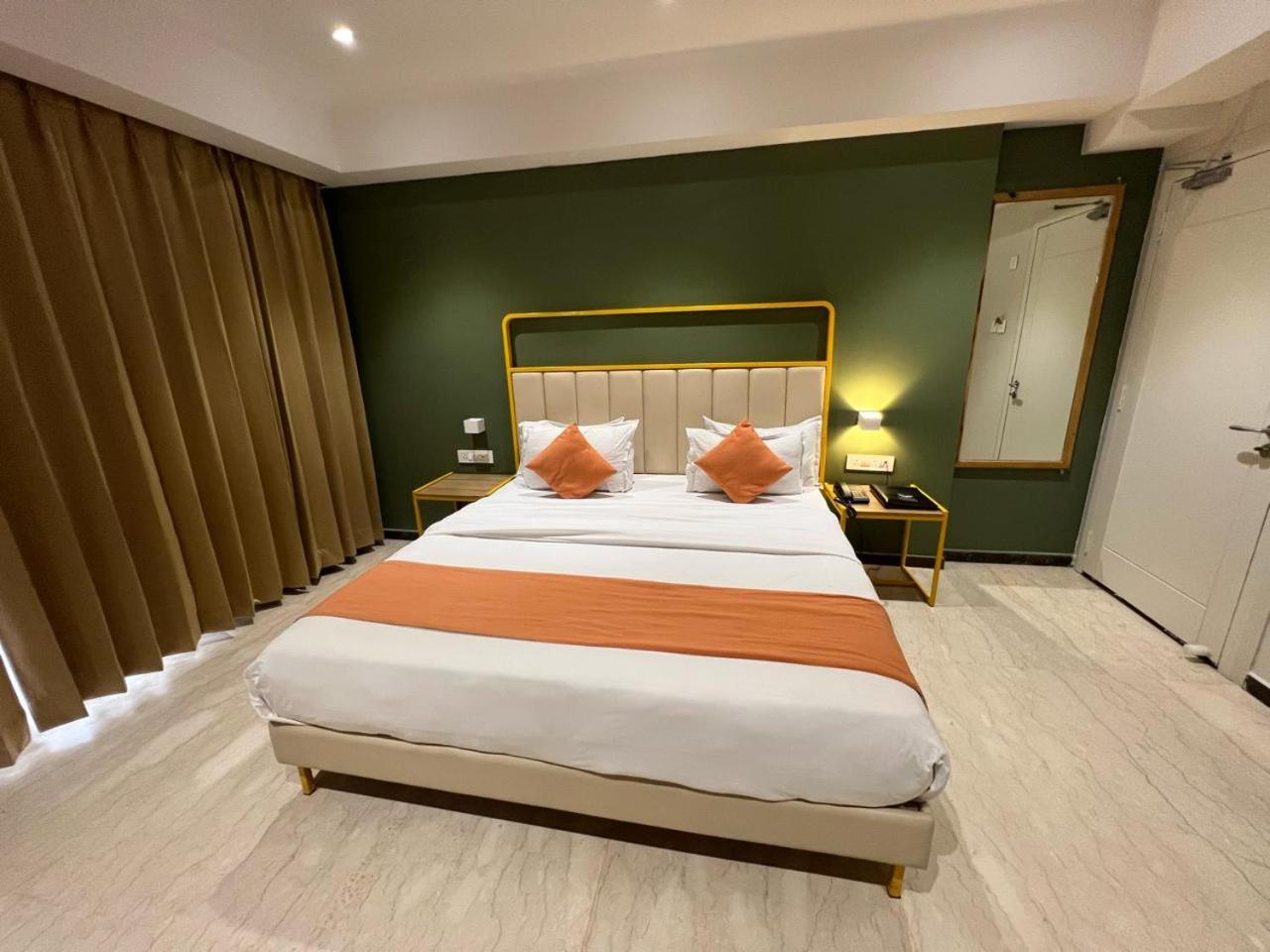 Phoenix - Unmatched Comfort Udaipur Exterior photo
